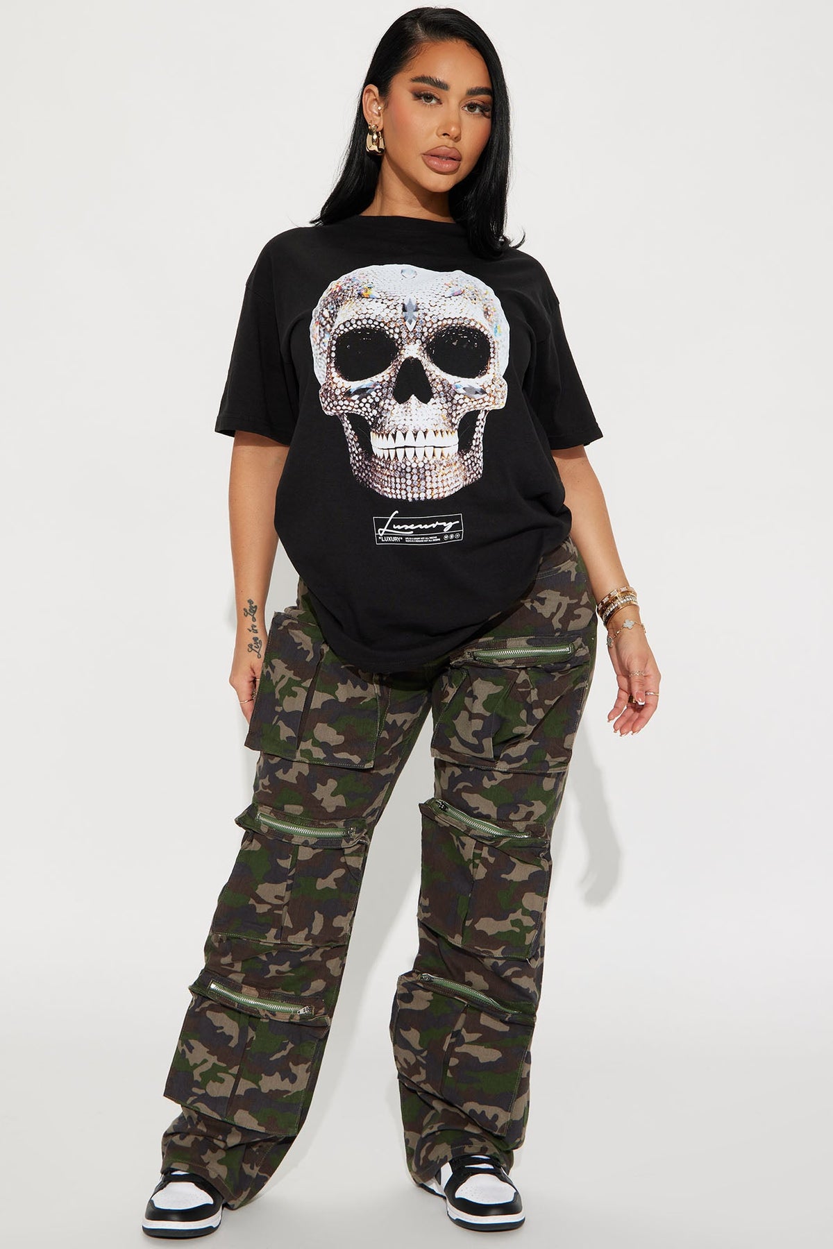 Made Of Diamonds Skull Graphic Tee - Black