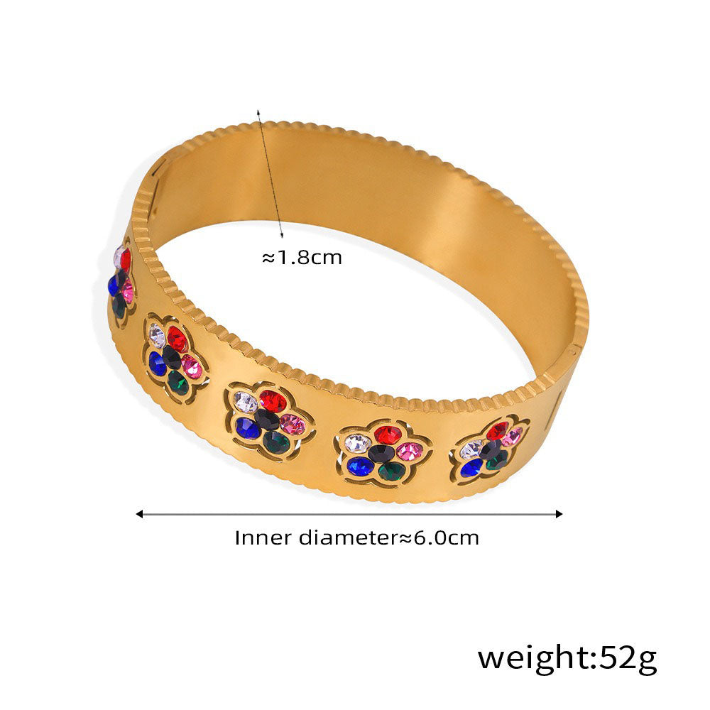 18K gold classic fashionable floral diamond design versatile bracelet