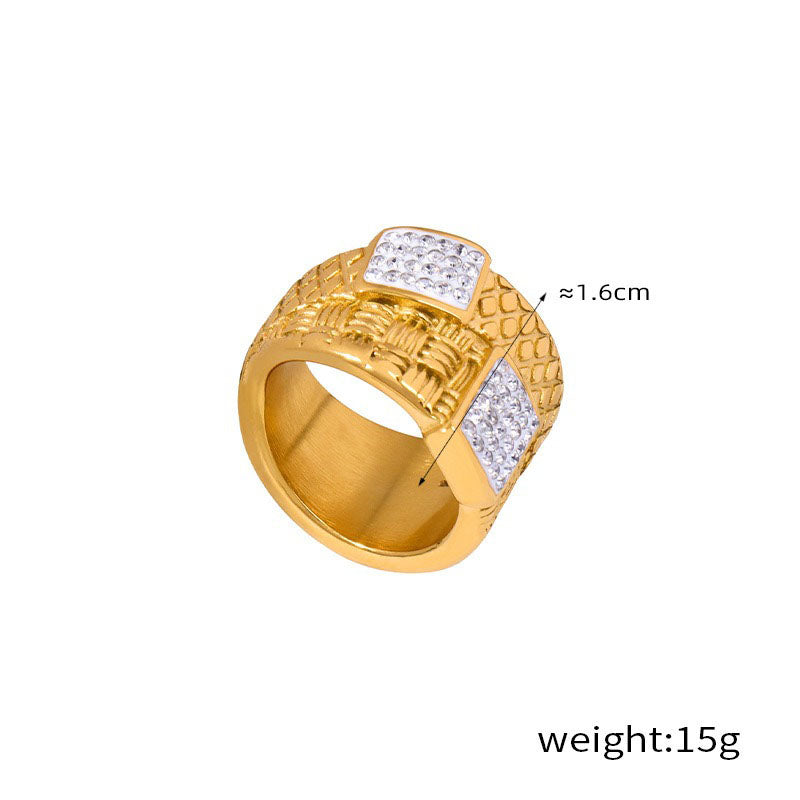 18K gold noble and luxurious geometric diamond-set and textured design versatile ring