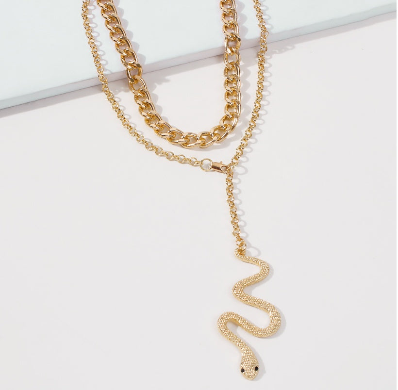 Alloy Necklace Fashion Creative Design Animal Snake Pendant Necklace