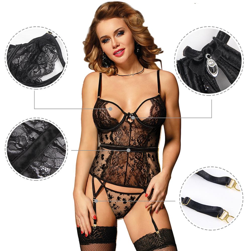 Plus Size Lingerie Set With Garter Straps