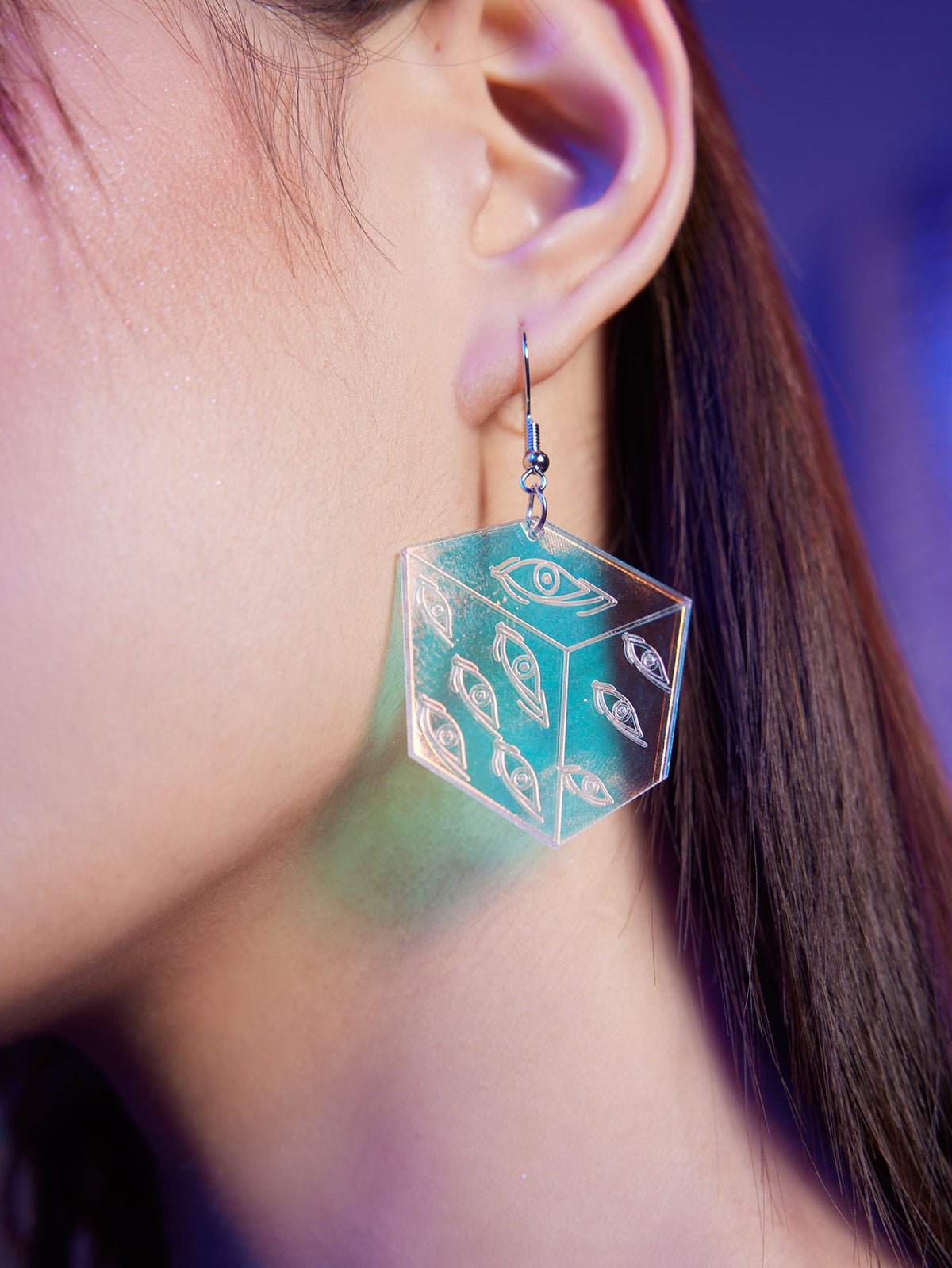 ROMWE Holographic Eye Detail Geometric Drop Earrings