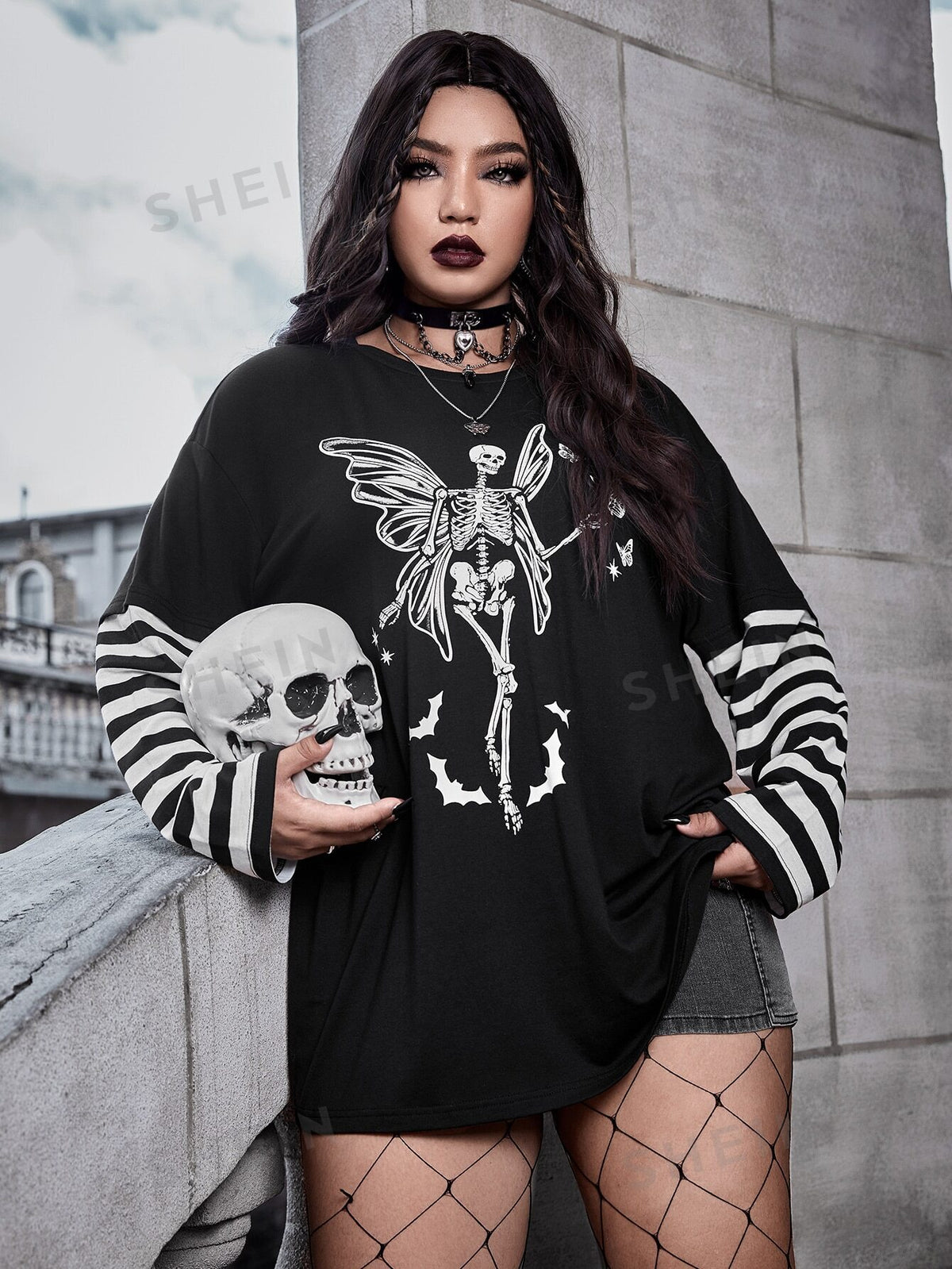 ROMWE PUNK Plus Skeleton & Butterfly Print Drop Shoulder Tee