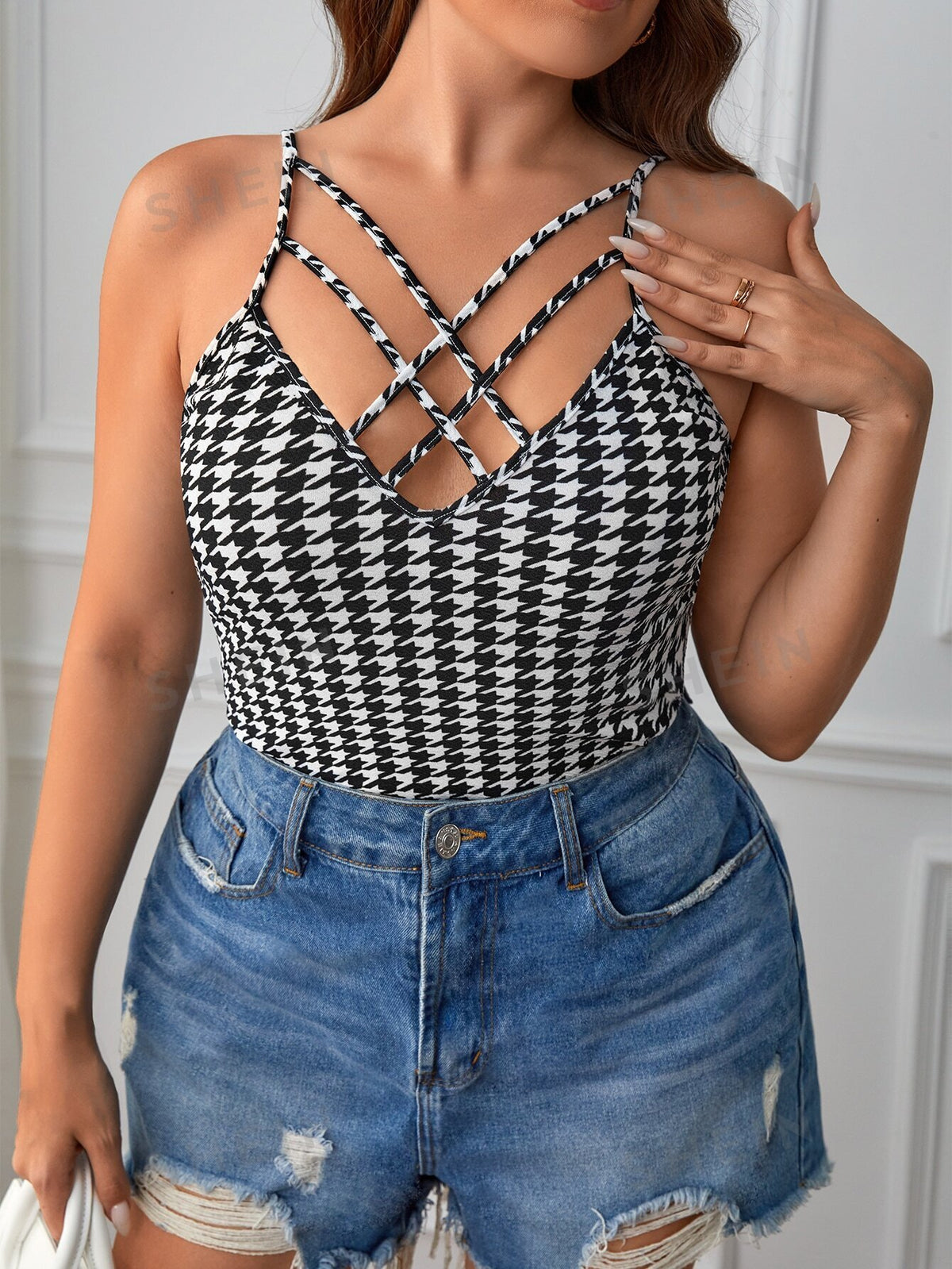 Privé Plus Houndstooth Print Crisscross Cami Top