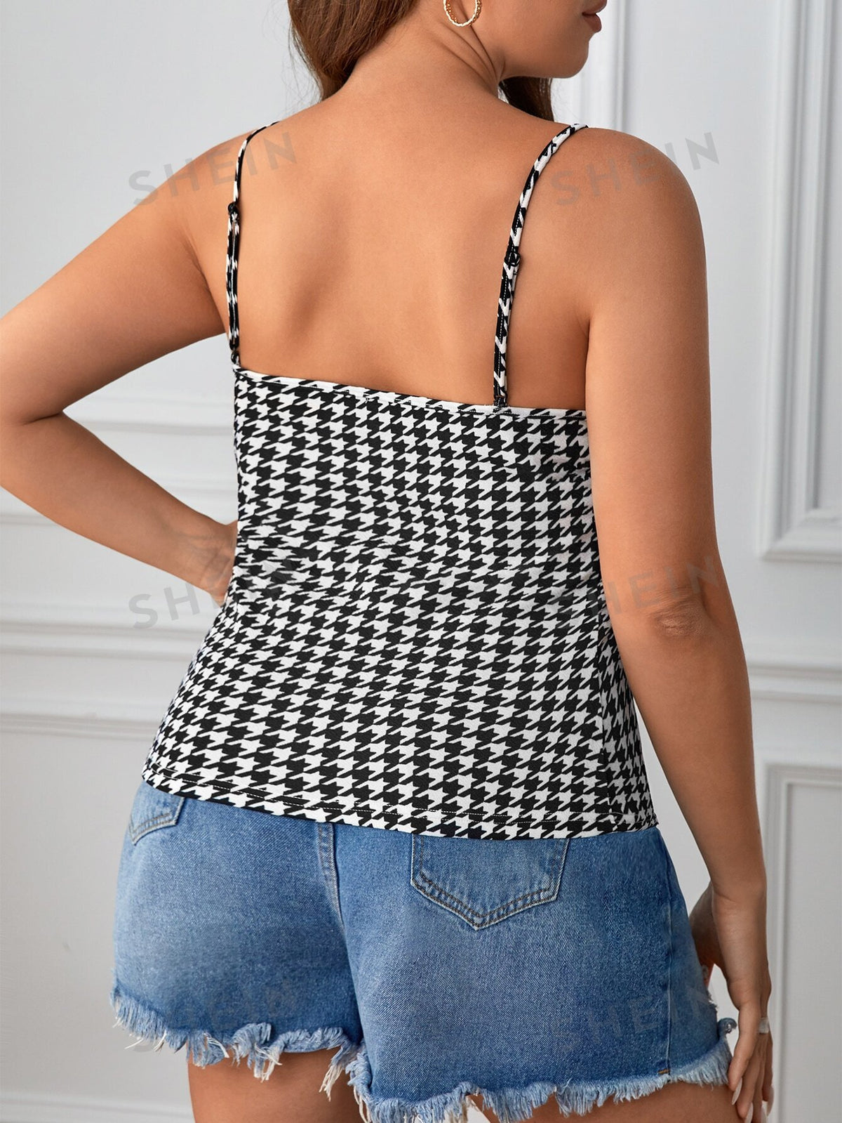 Privé Plus Houndstooth Print Crisscross Cami Top