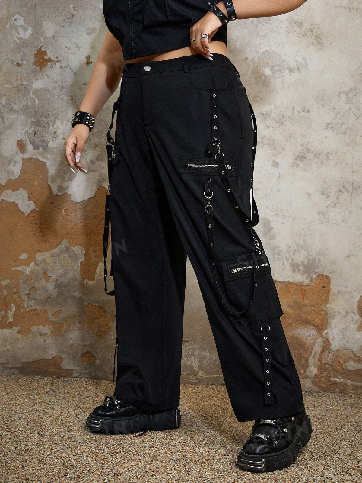 ROMWE Grunge Punk Plus Grommet Eyelet Detail Flap Pocket Side Cargo Pants