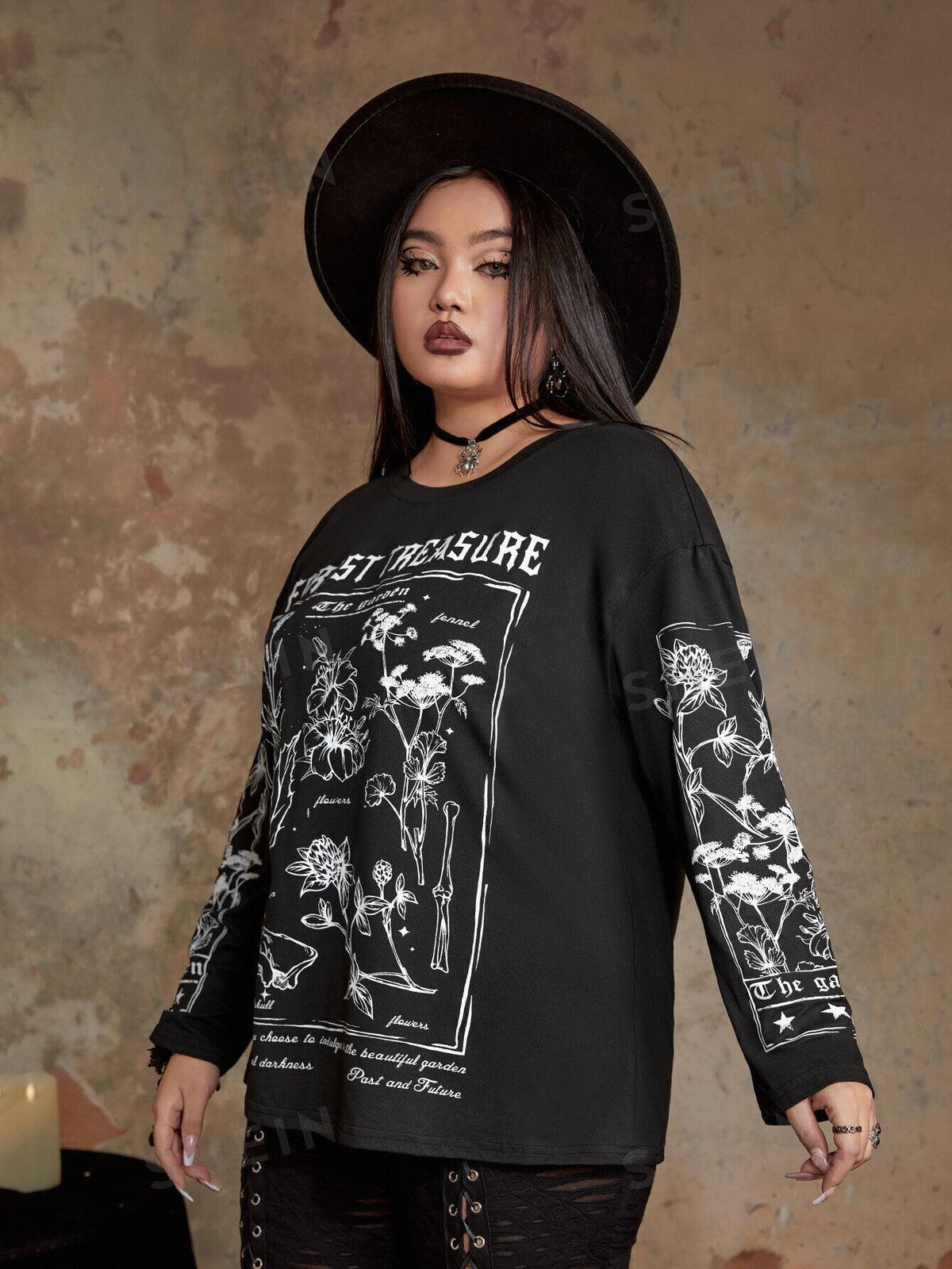 ROMWE Goth Plus Floral & Letter Graphic Drop Shoulder Tee