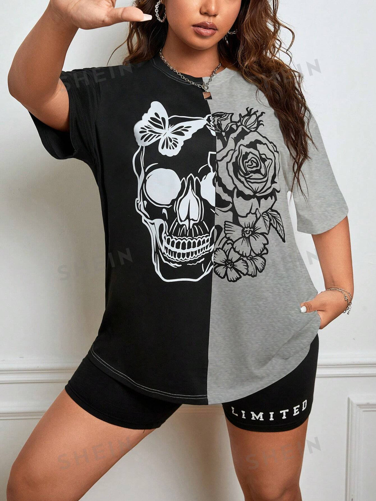 EZwear Plus Floral & Skull Print Two Tone Drop Shoulder Tee