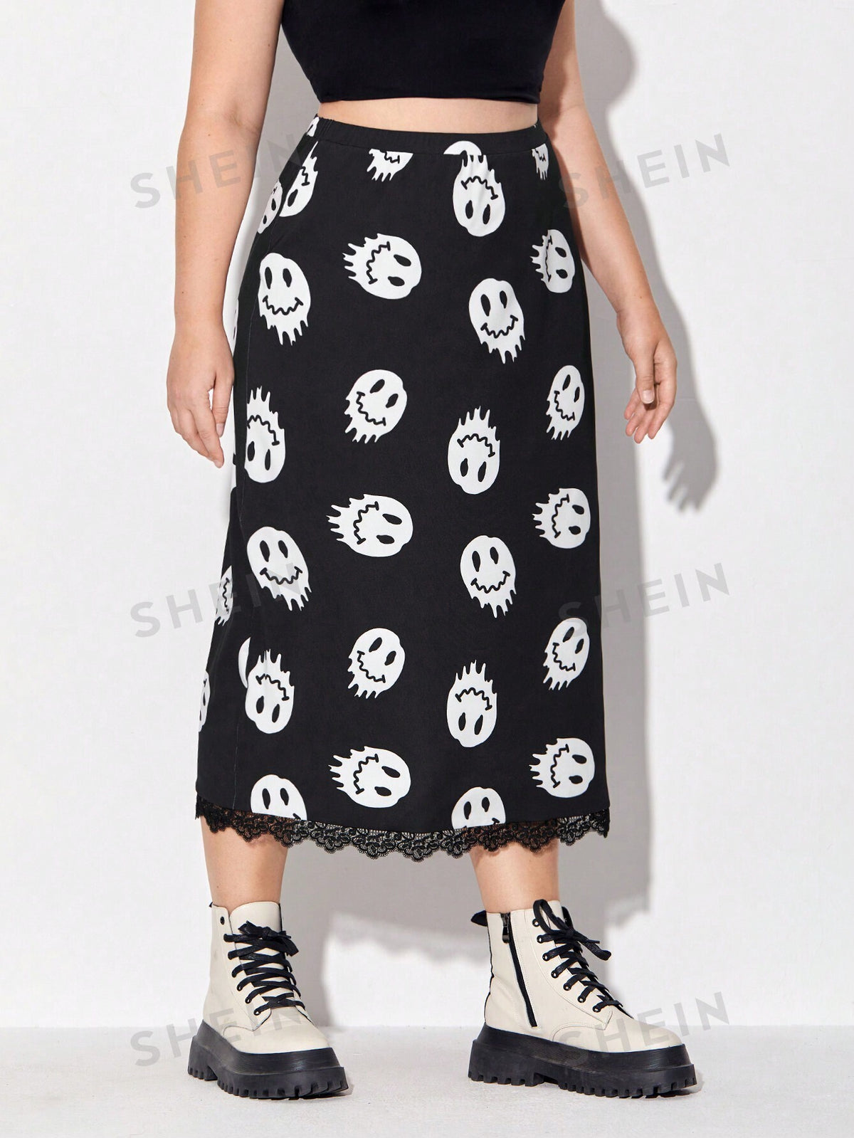 JoyandElle Plus Cartoon Graphic Lace Trim Skirt