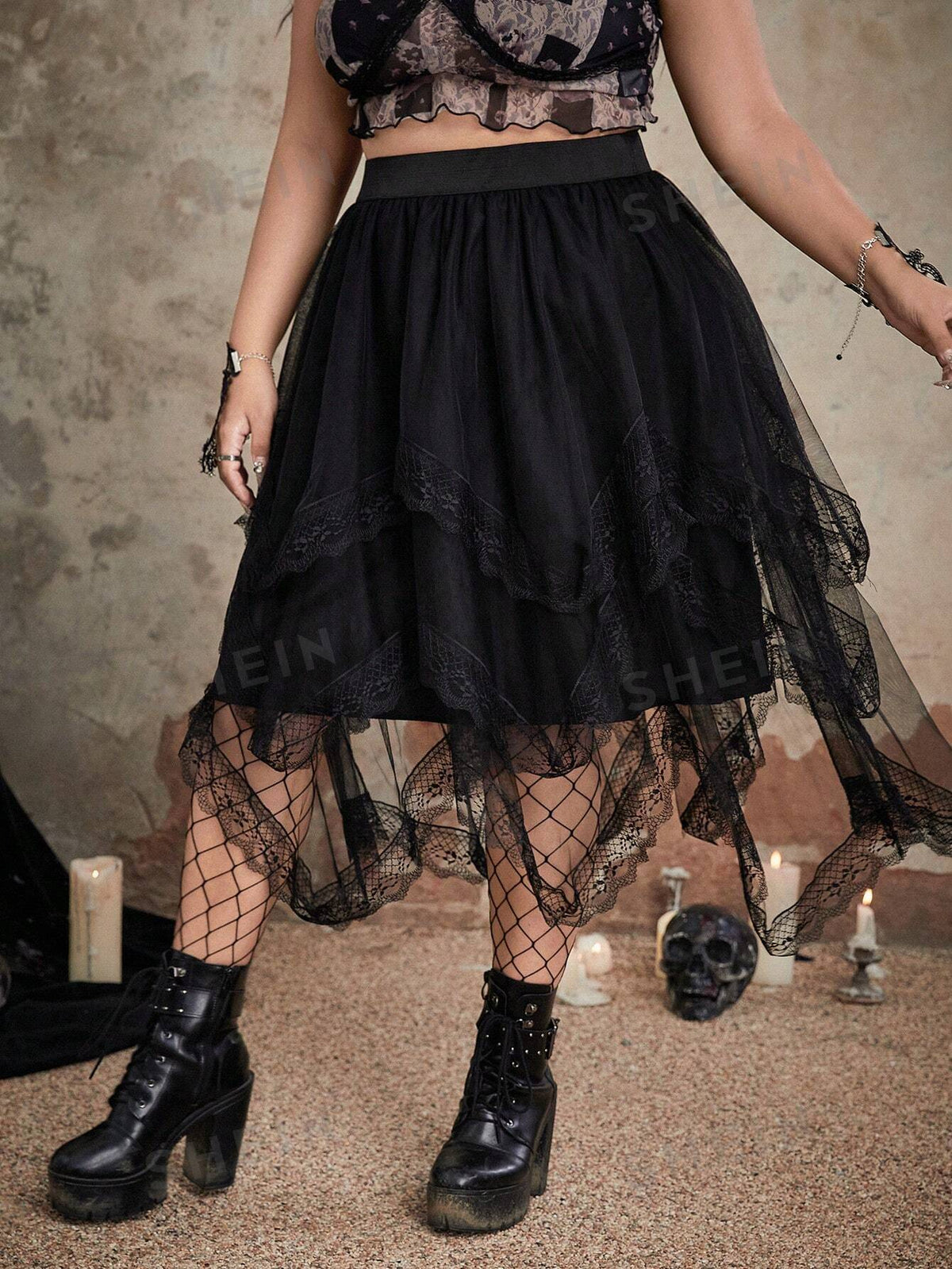 ROMWE Goth Plus Contrast Lace Mesh Overlay Skirt