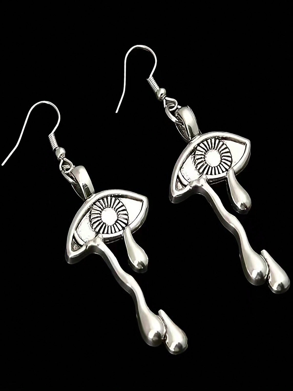 ROMWE Goth Eye Decor Drop Earrings