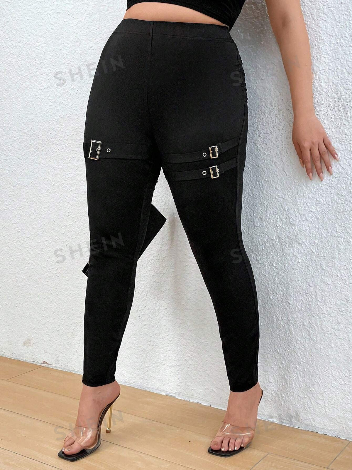 ICON Plus Buckle Detail Leggings