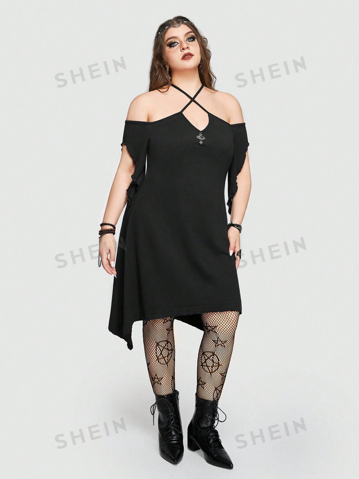 ROMWE Goth Plus Size Hollow Out Shoulder Asymmetrical Hem Halter Neck Dress