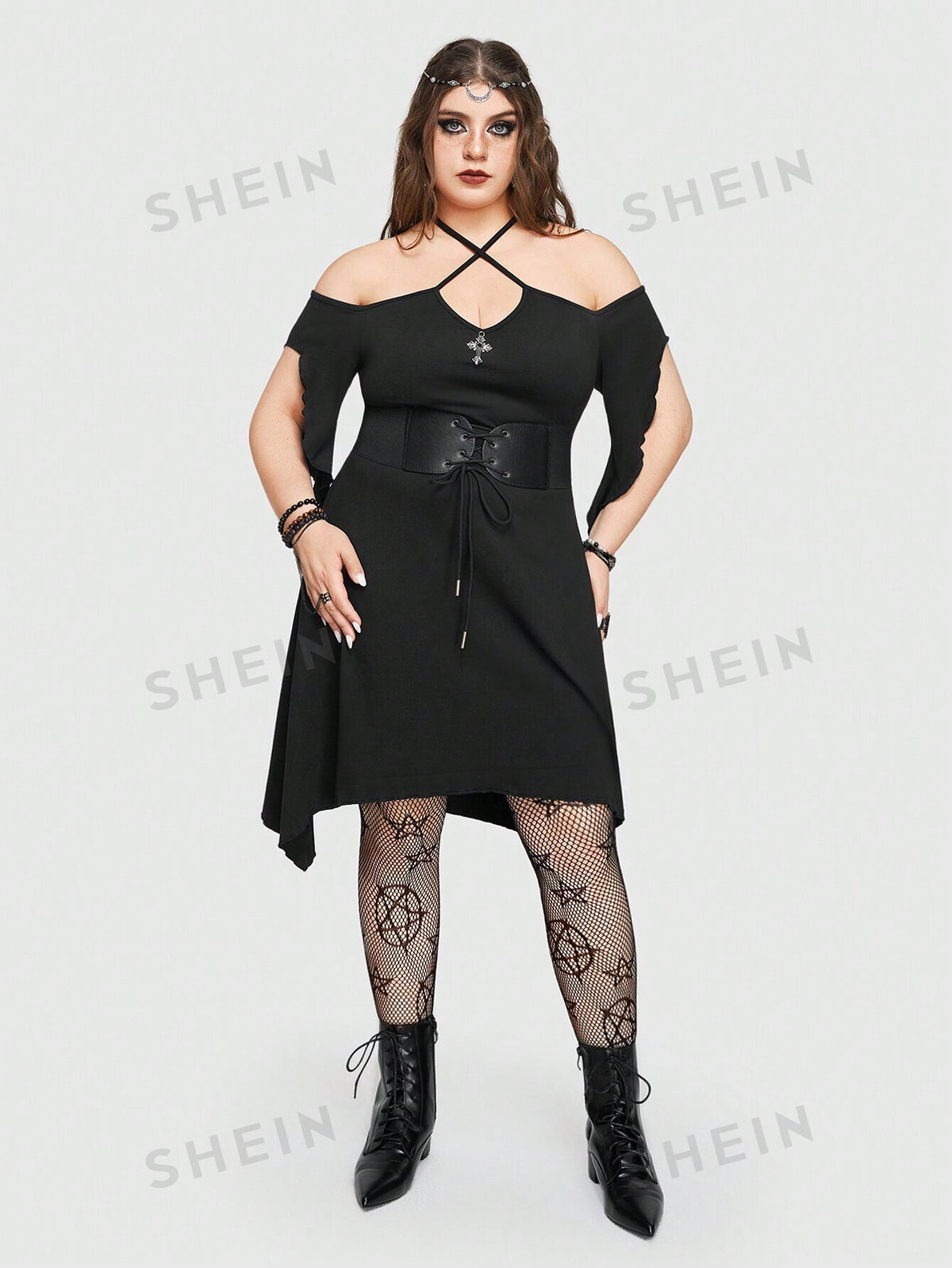 ROMWE Goth Plus Size Hollow Out Shoulder Asymmetrical Hem Halter Neck Dress