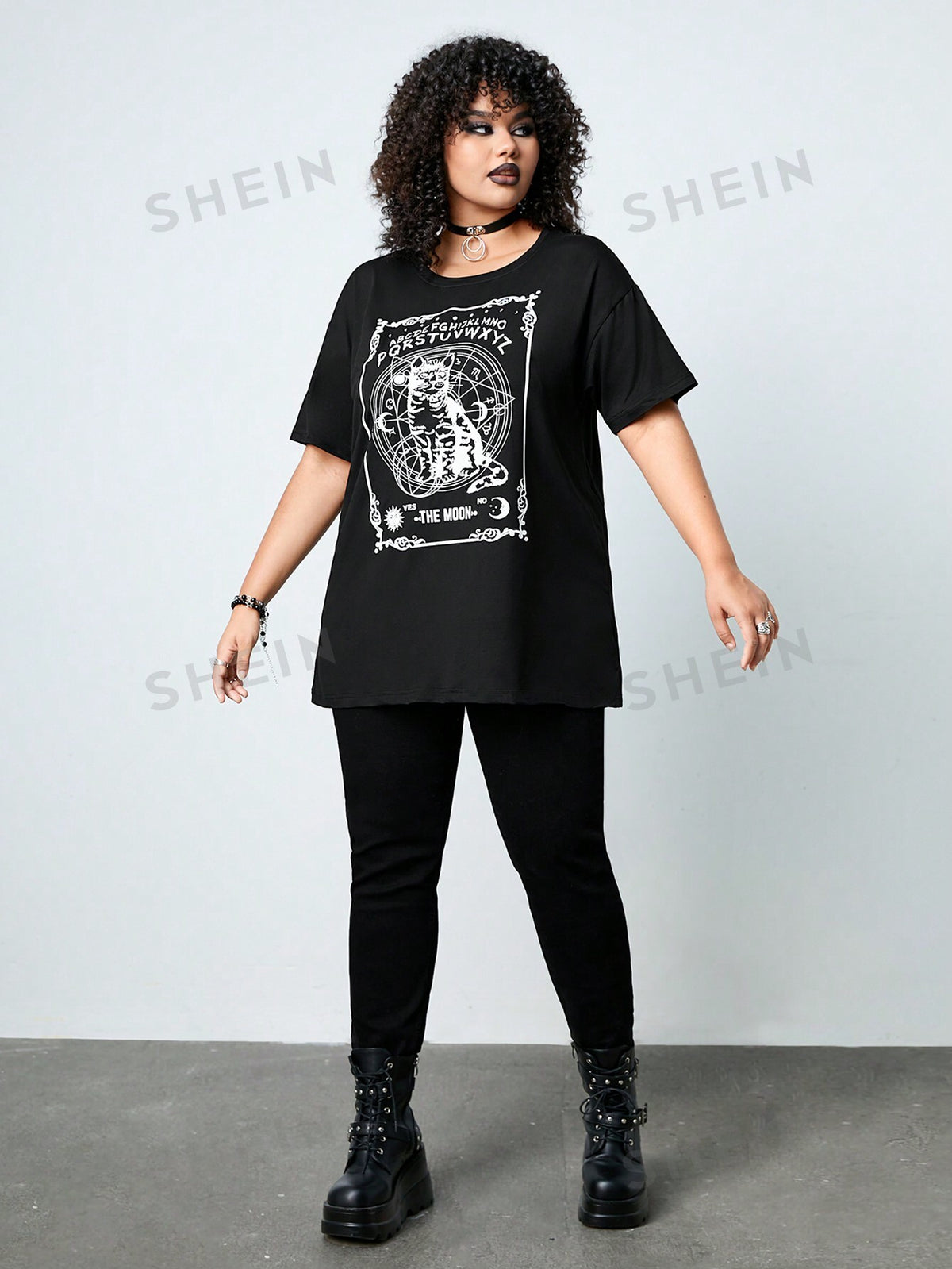 ROMWE Goth Women's Dark Gothic Top Loose Plus Size T-Shirt With Mysterious Black Cat & Card Print