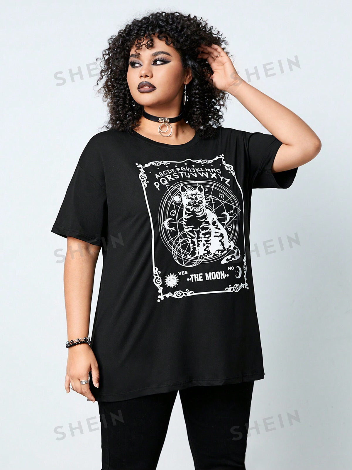 ROMWE Goth Women's Dark Gothic Top Loose Plus Size T-Shirt With Mysterious Black Cat & Card Print