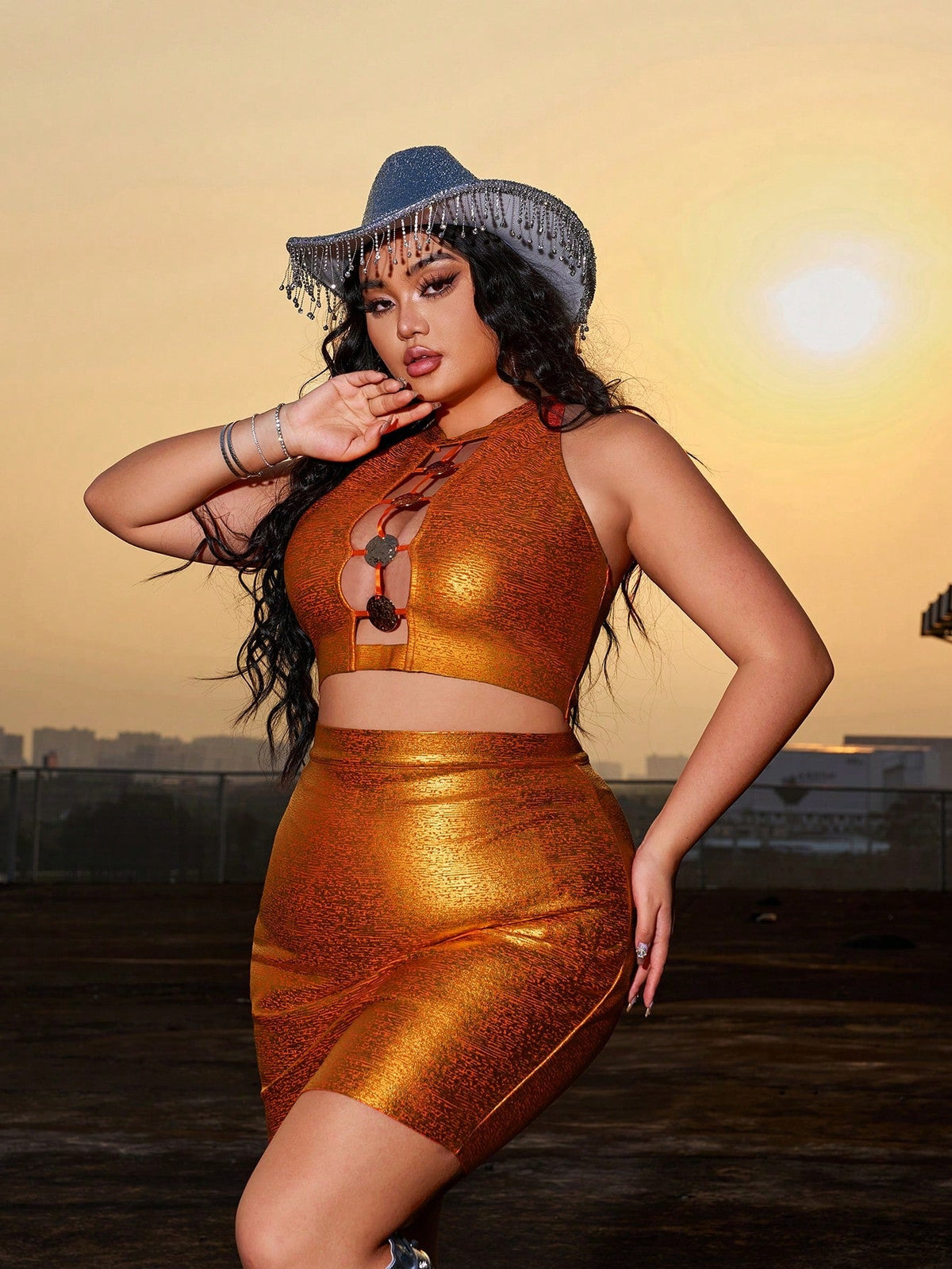 Plus Size Spring Summer Sexy Rave Party Music Festival Glamorous Metallic Hollow Bandage Out Crop Top And Bandage Pencil Skirt Set