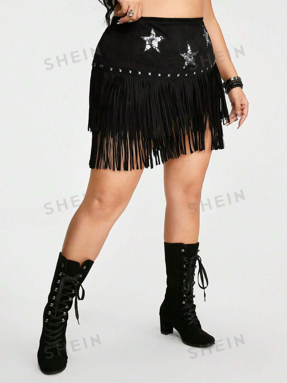 ROMWE Grunge Punk Plus Size Women's Vintage Western Holiday Style Double-Tiered Tassel Hem Shorts With Star & Sequin Ornament