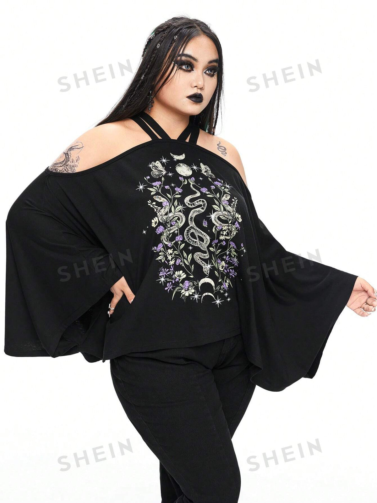 ROMWE Goth Gothic Sexy Mysterious Snake, Star, Moon, And Flower Printed Plus Size Batwing T-Shirt