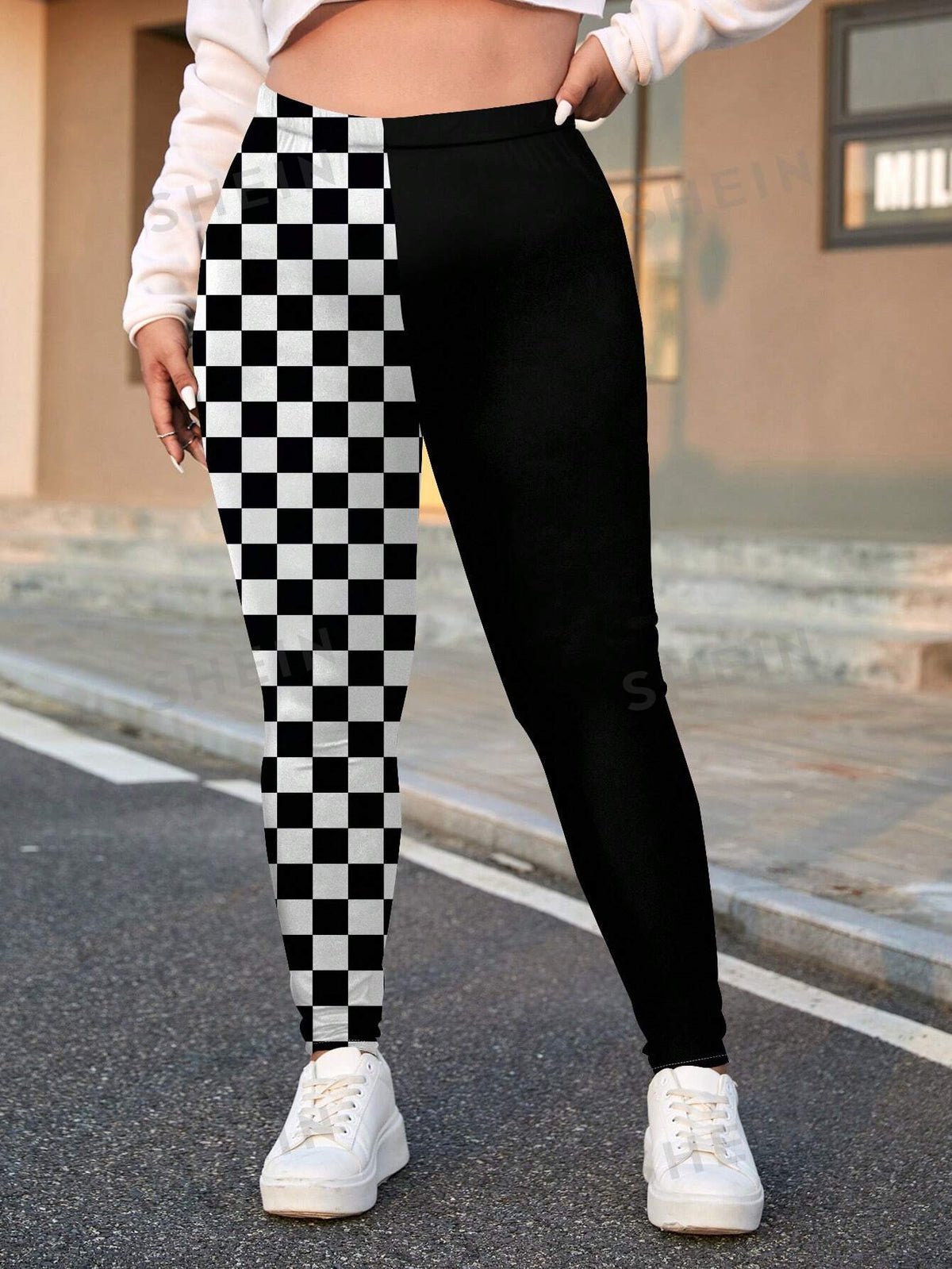 EZwear Casual Simple All-Over Printed Plus Size Leggings For Summer