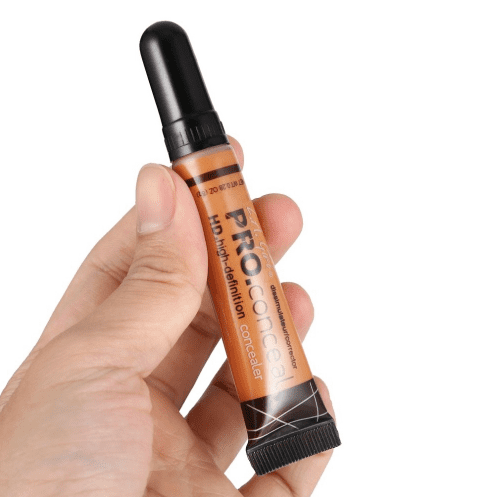 Liquid Conceal and Contour with built in brush