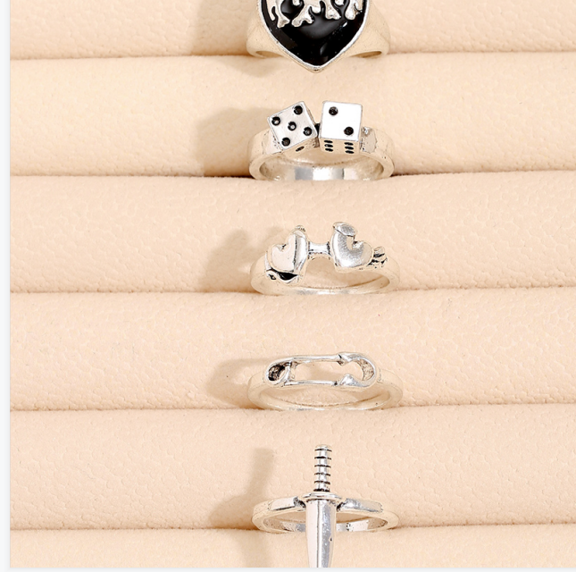 Roll The Dice With Your Heart Retro Zinc Alloy Ring Set