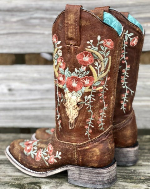 Women's embroidered rider boots