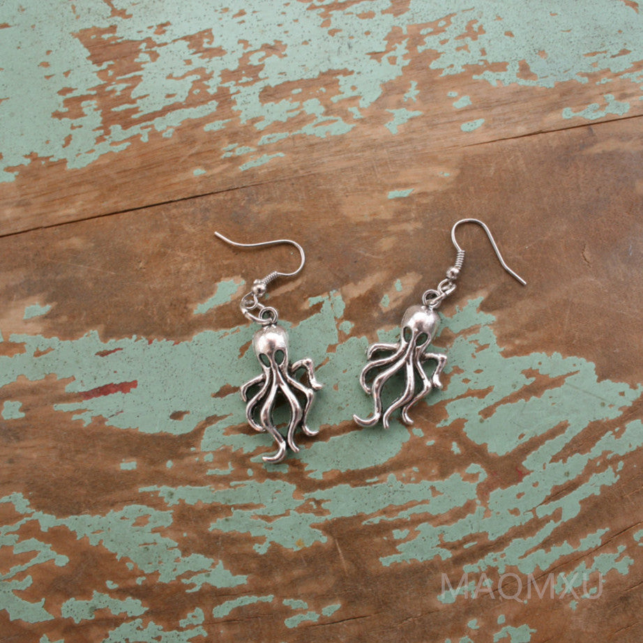 Octopussi earrings