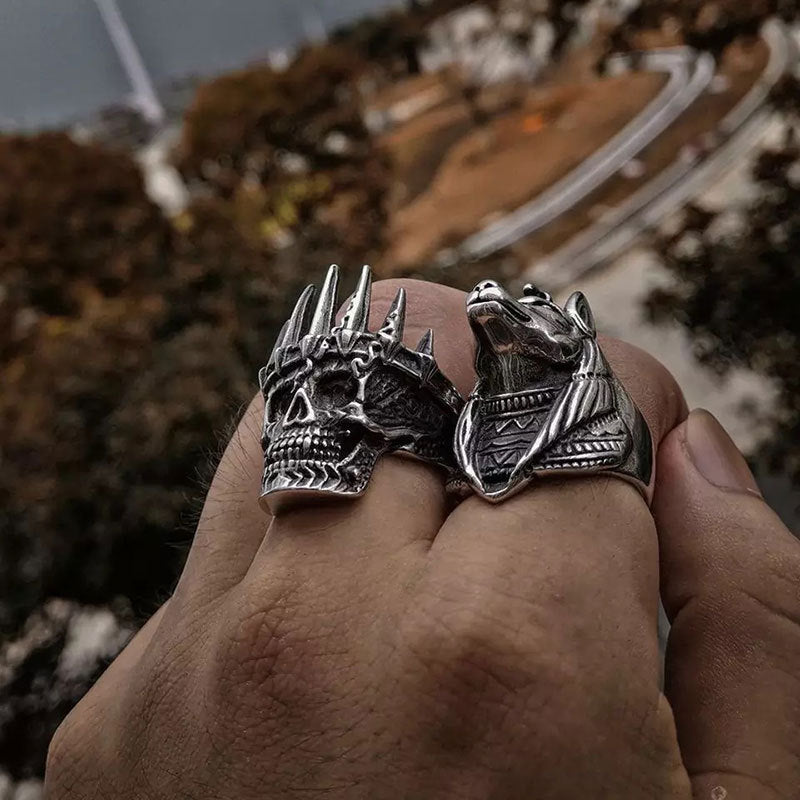 Exaggerated punk crown skull ring