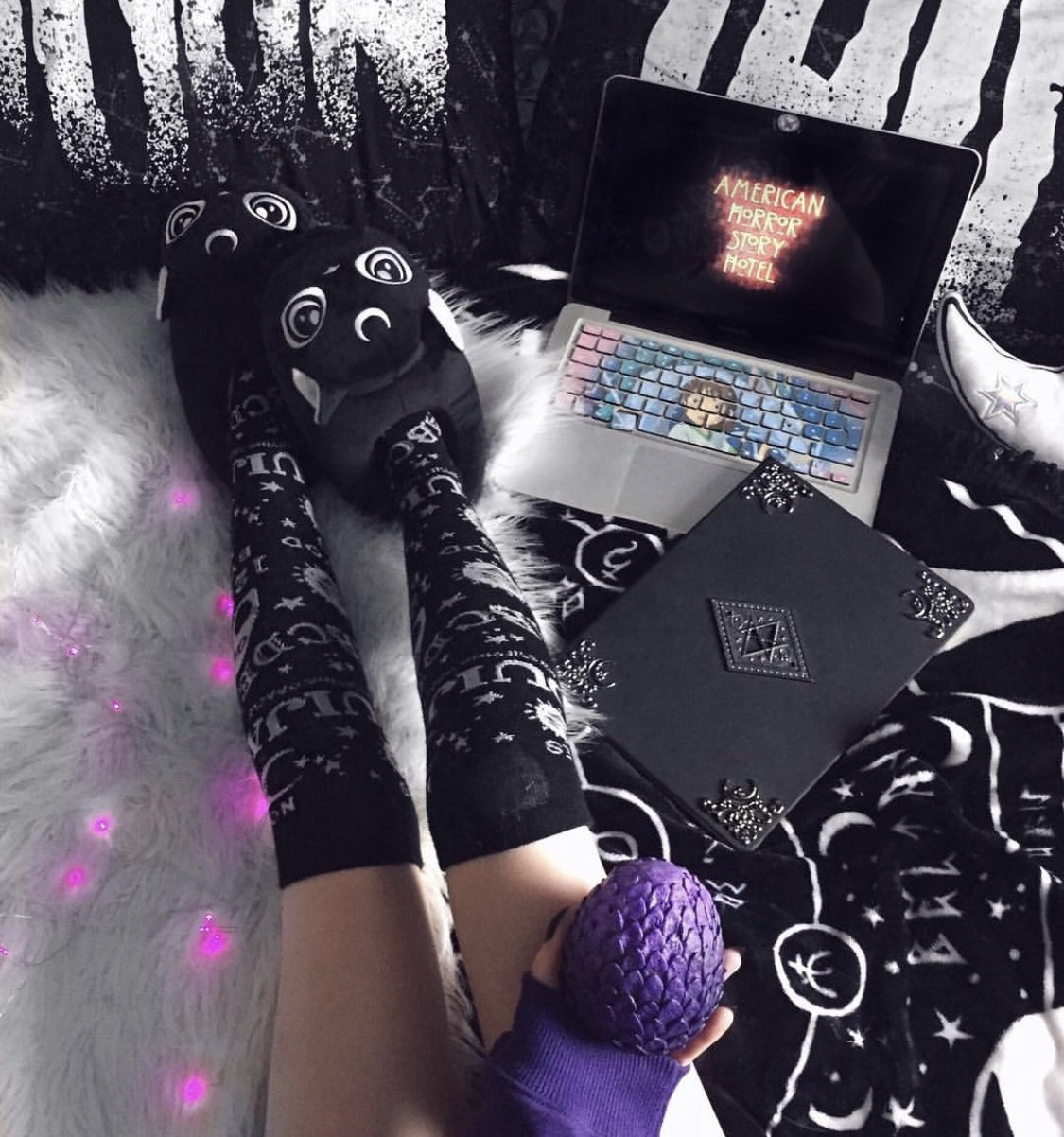 Dark Magic Star Moon Pattern Socks