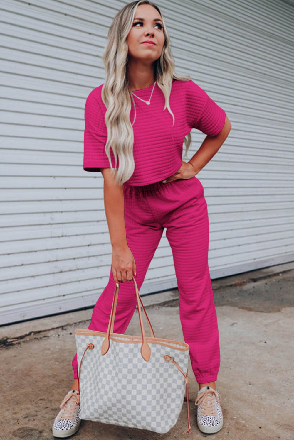 Black Lattice Textured Cropped Tee and Jogger Pants Set