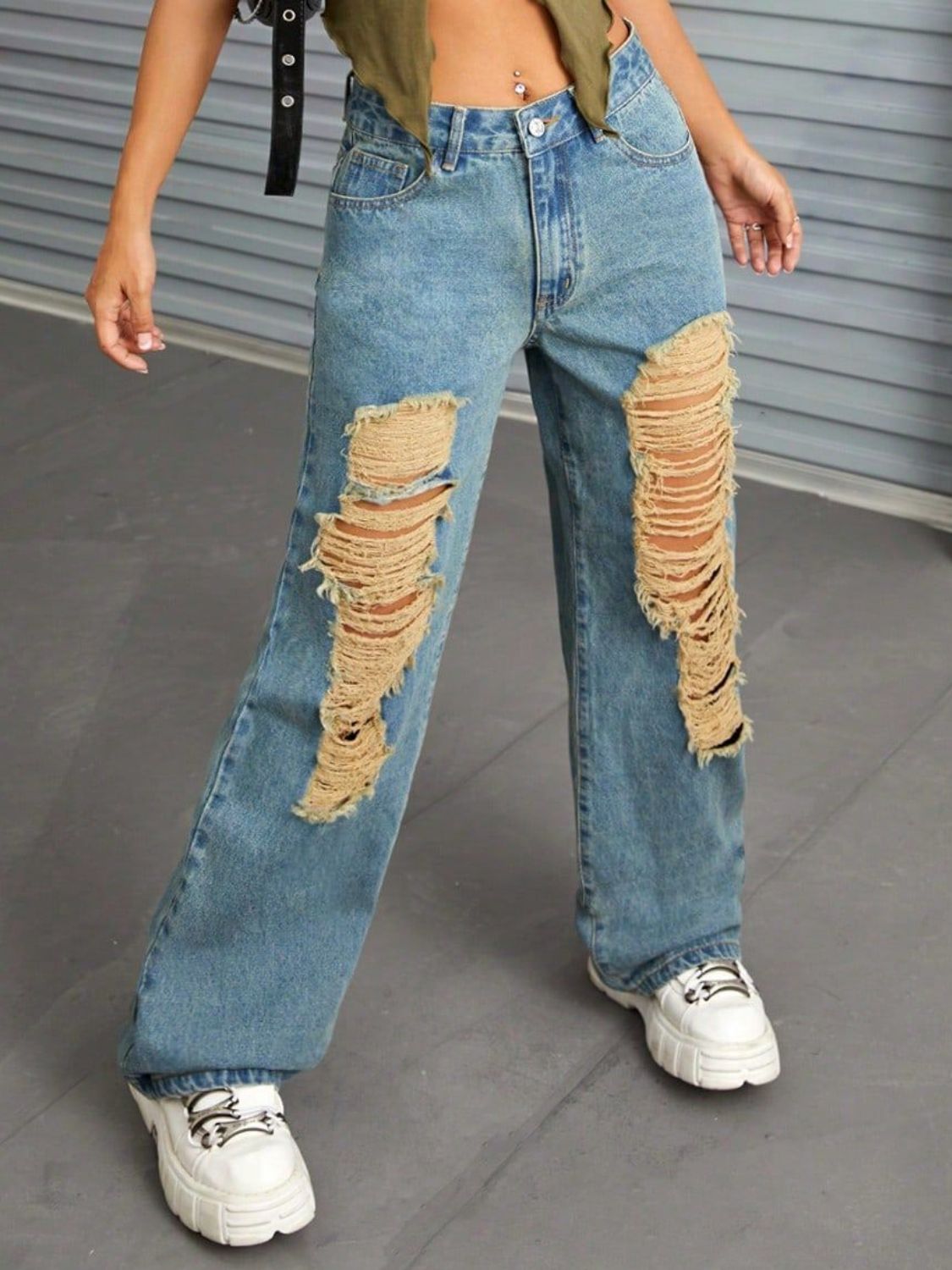 Distressed Baggy Wide Leg Jeans with Front And Back Pockets