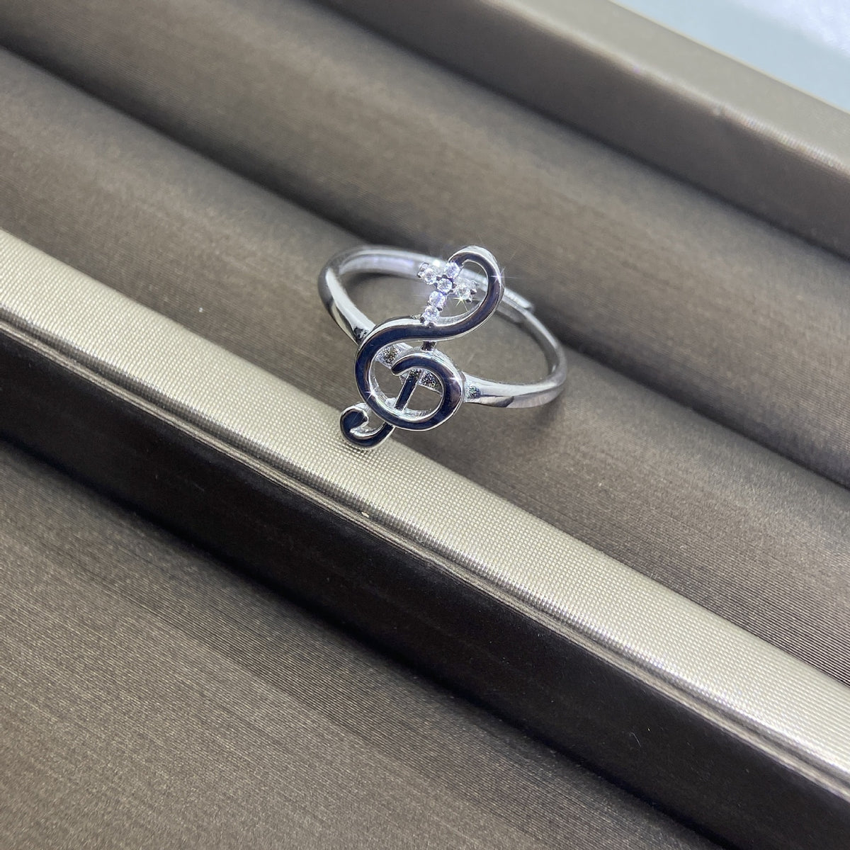 Treble Cleft Female Silver Adjustable Ring