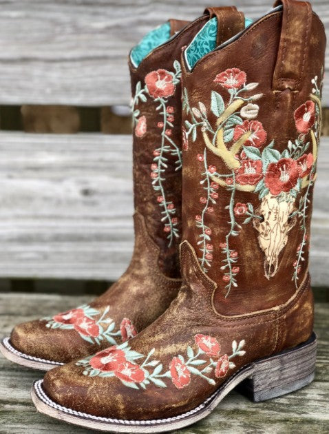 Women's embroidered rider boots