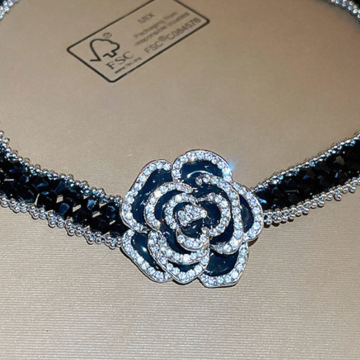 Alloy Crystal Rose Choker Necklace – Elegant Floral Design, Bracelet Sold Separately