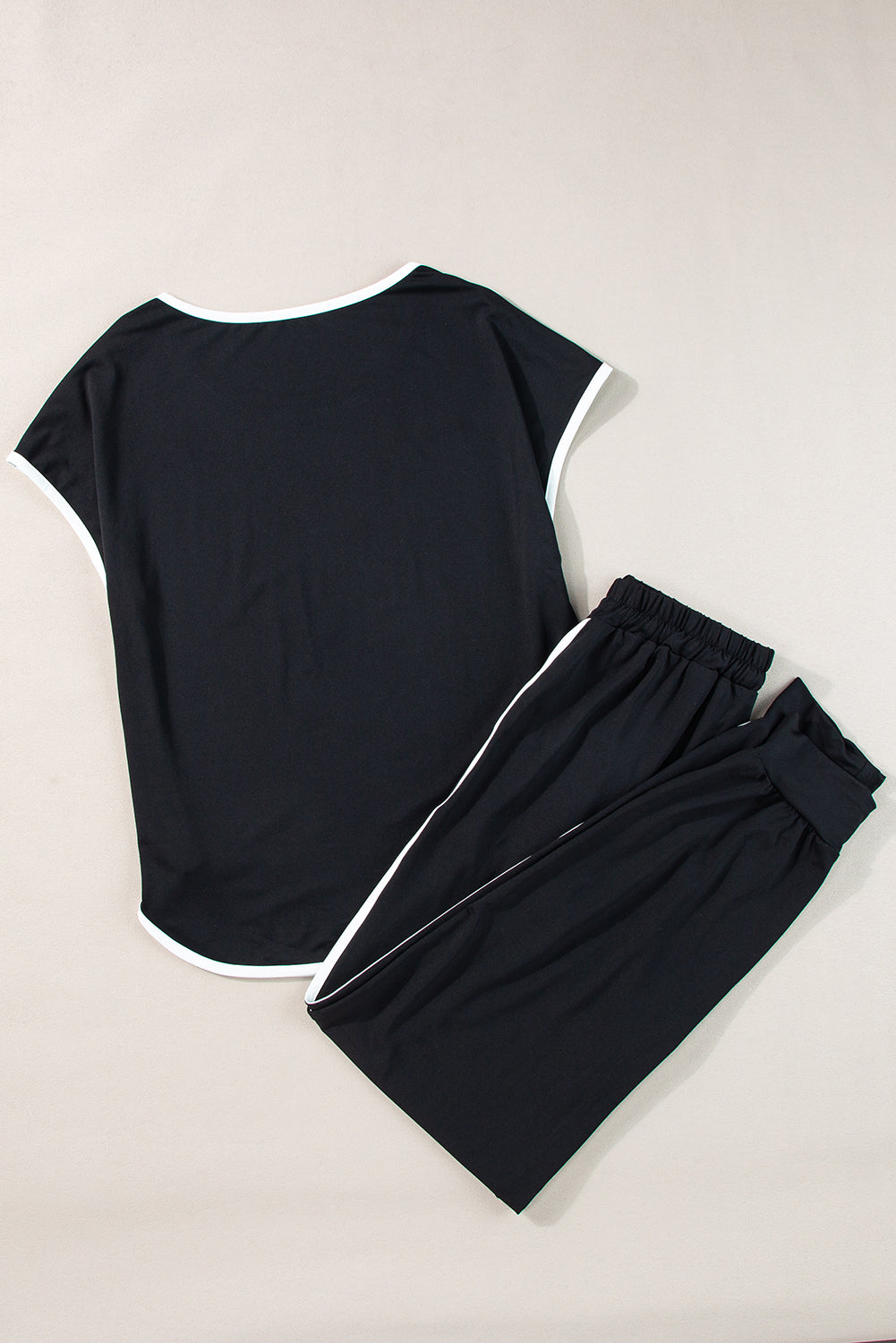 Black Colorblock Trim Casual Two-Piece Lounge Set - Comfortable and Stylish Loungewear