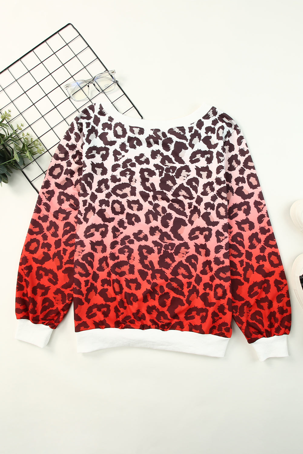 Cheetah Gradient Round Neck Long Sleeve Sweatshirt