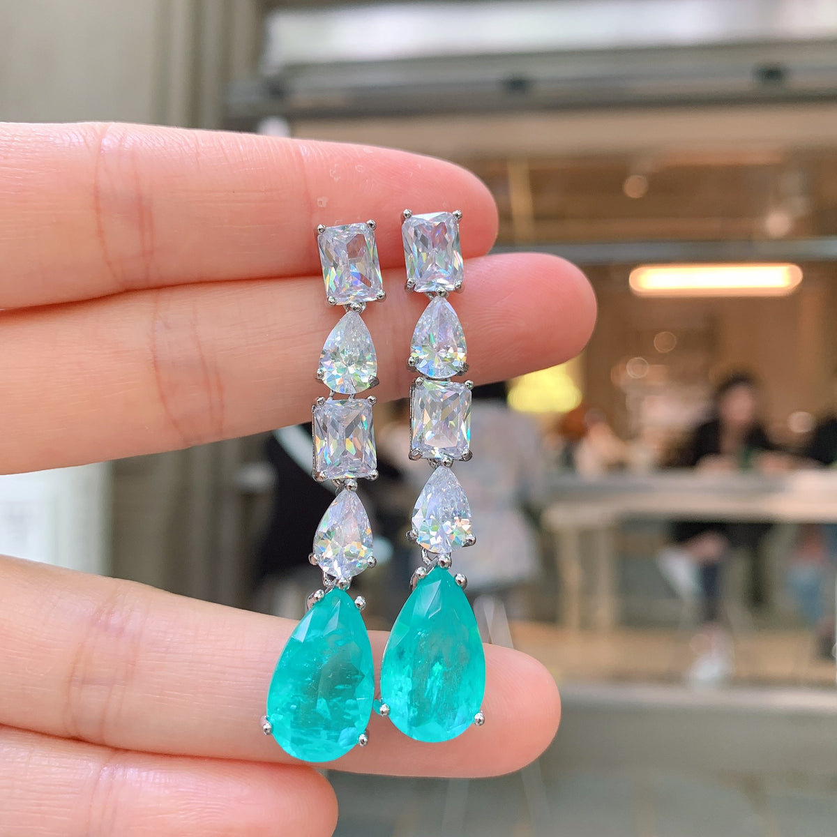 Fashion Retro Color Treasure Emerald Earrings