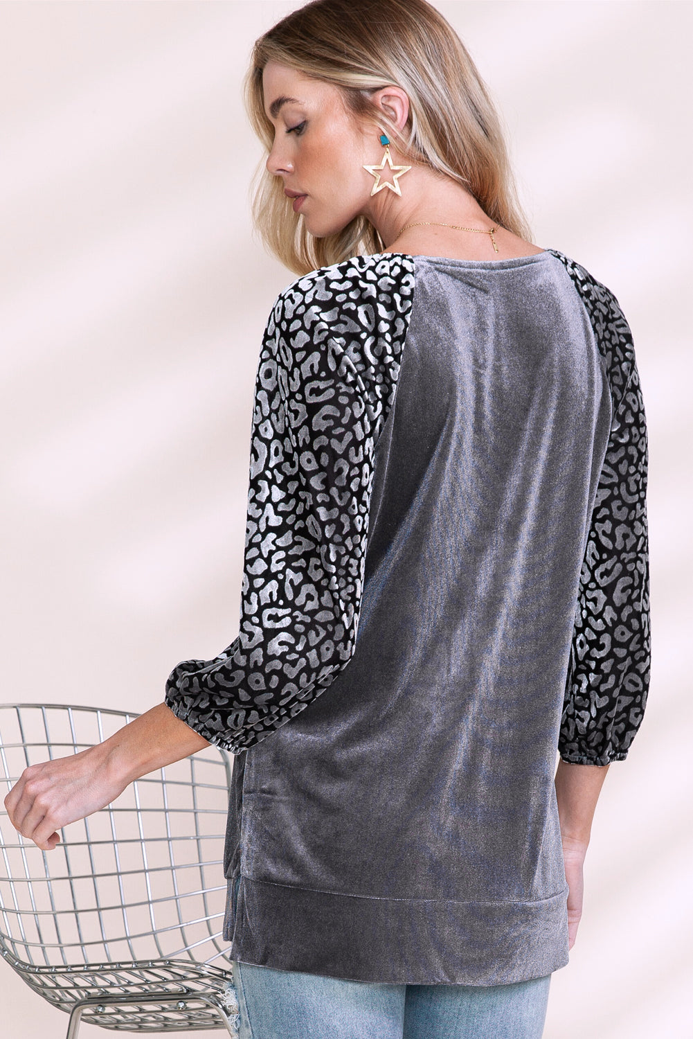 Grey Leopard Splicing Lantern Sleeve Velvet Blouse