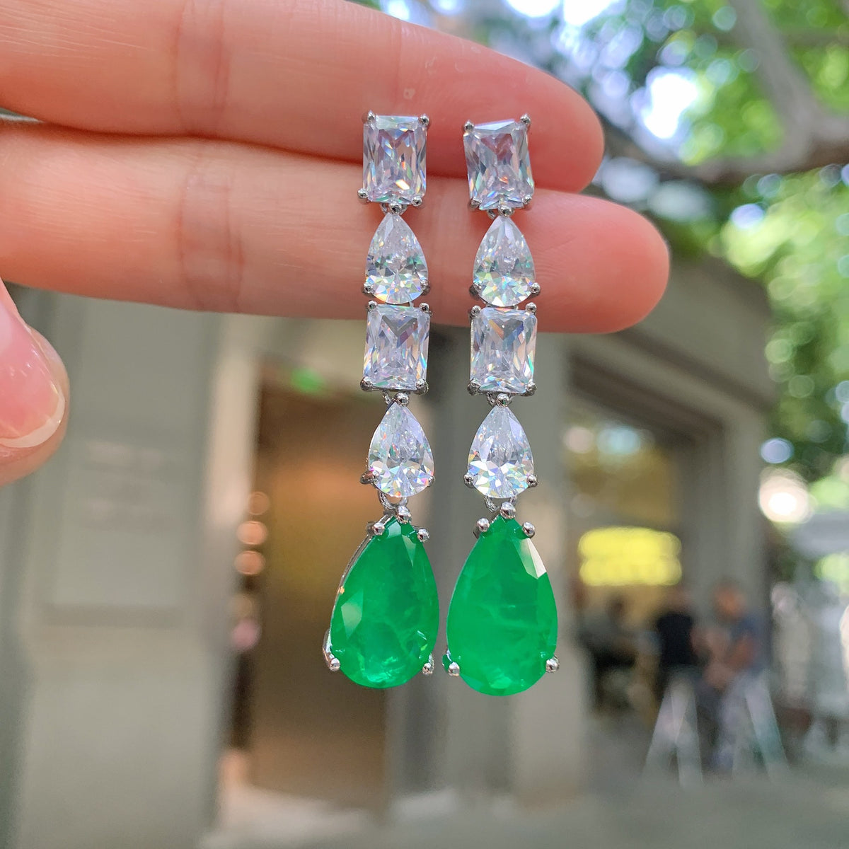 Fashion Retro Color Treasure Emerald Earrings