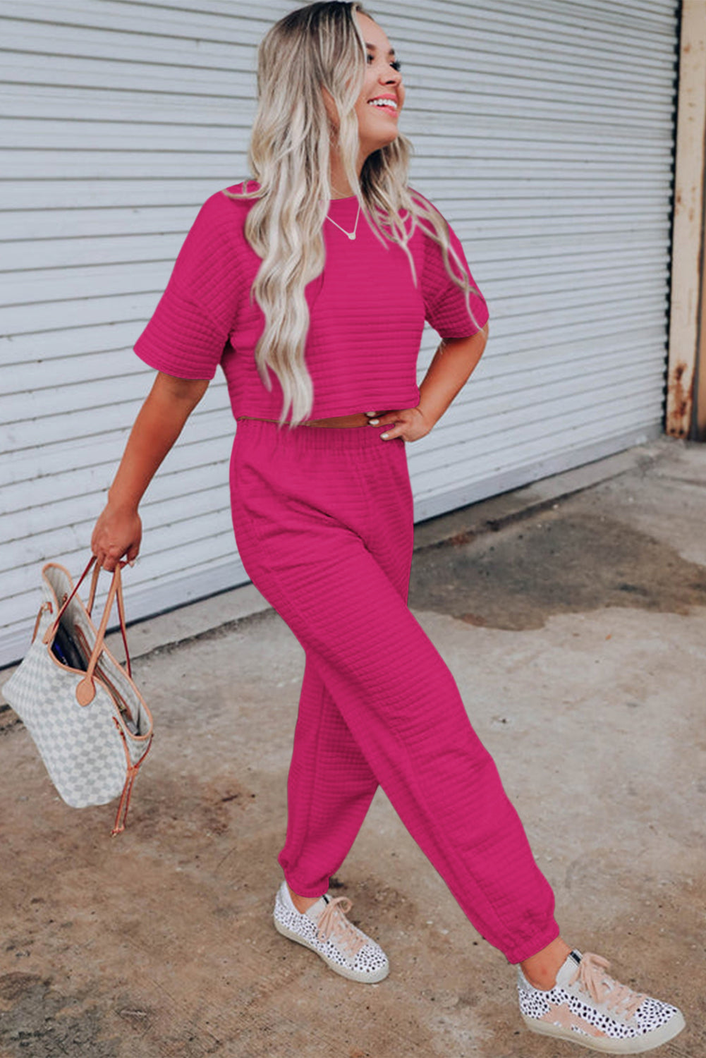 Black Lattice Textured Cropped Tee and Jogger Pants Set