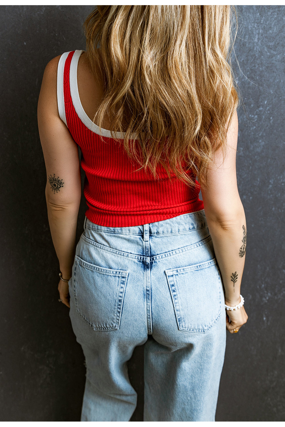 Fiery Red White Contrast Trim U Neck Ribbed Knit Tank Top