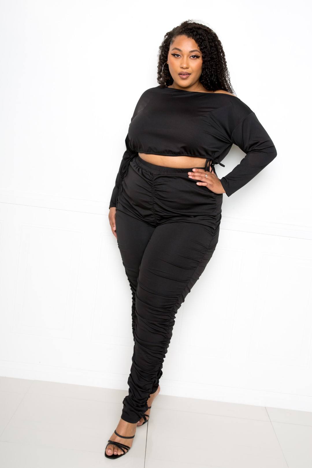 Off Shoulder Plus Size Cropped Top And Ruched Leggings Sets