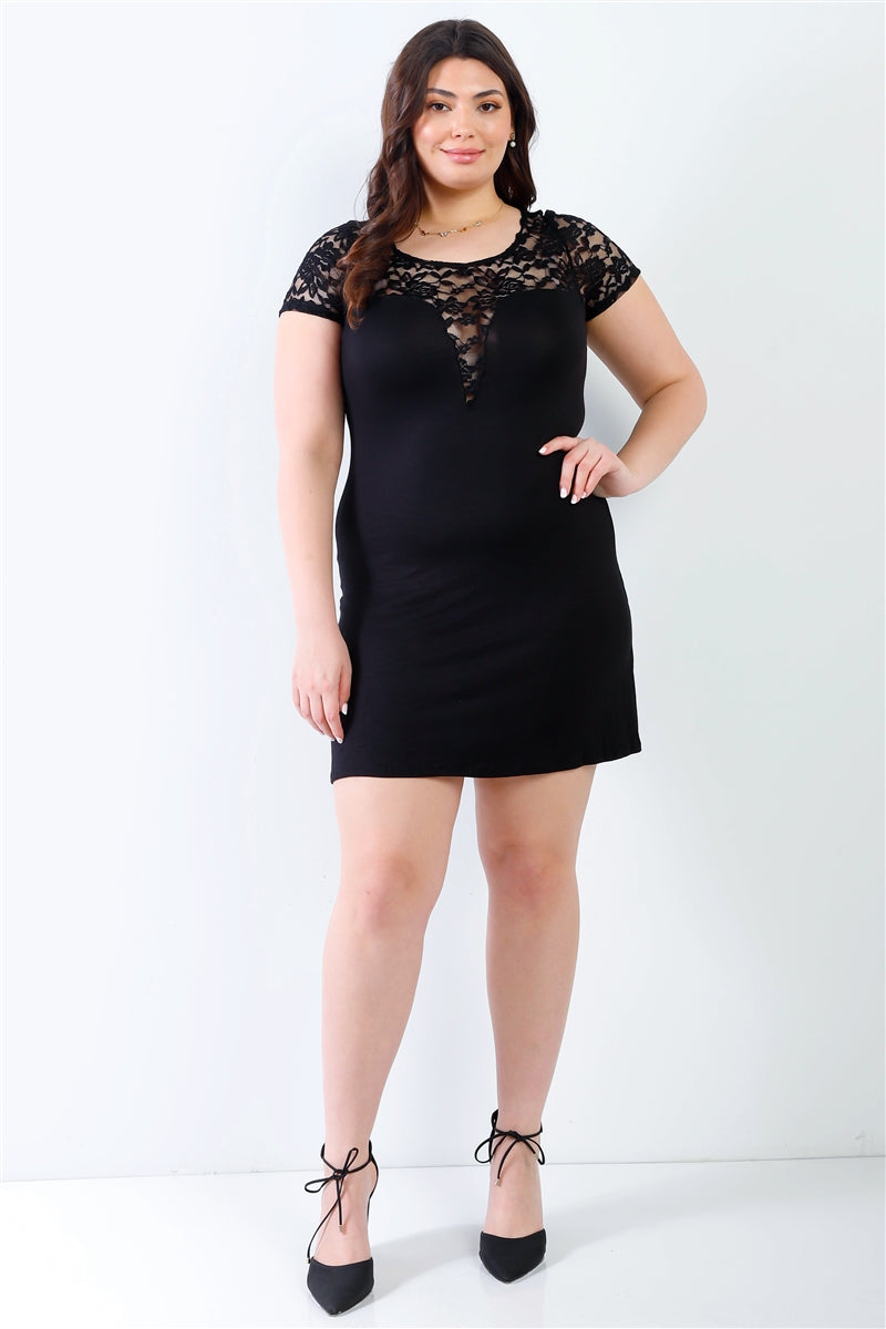 Plus Size Lace Details Short Sleeve Mini Dress