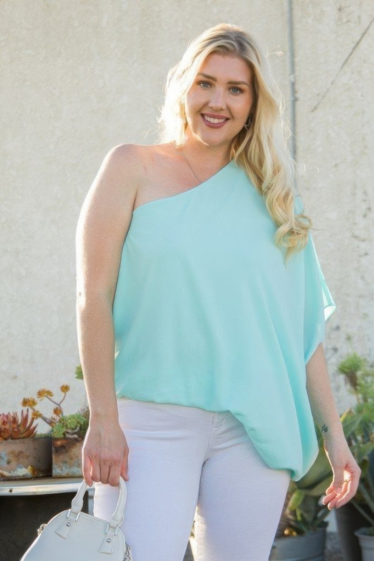 Plus Size One Shoulder Long Sleeve Unbalance Top