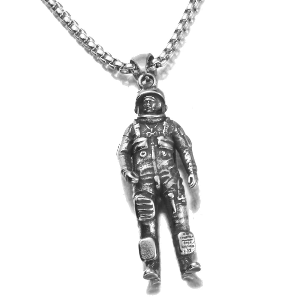 New 3D Astronaut Pendant Necklace - Galaxy Universe Spaceman in Retro 316L Stainless Steel | Unisex Hip Hop Fashion