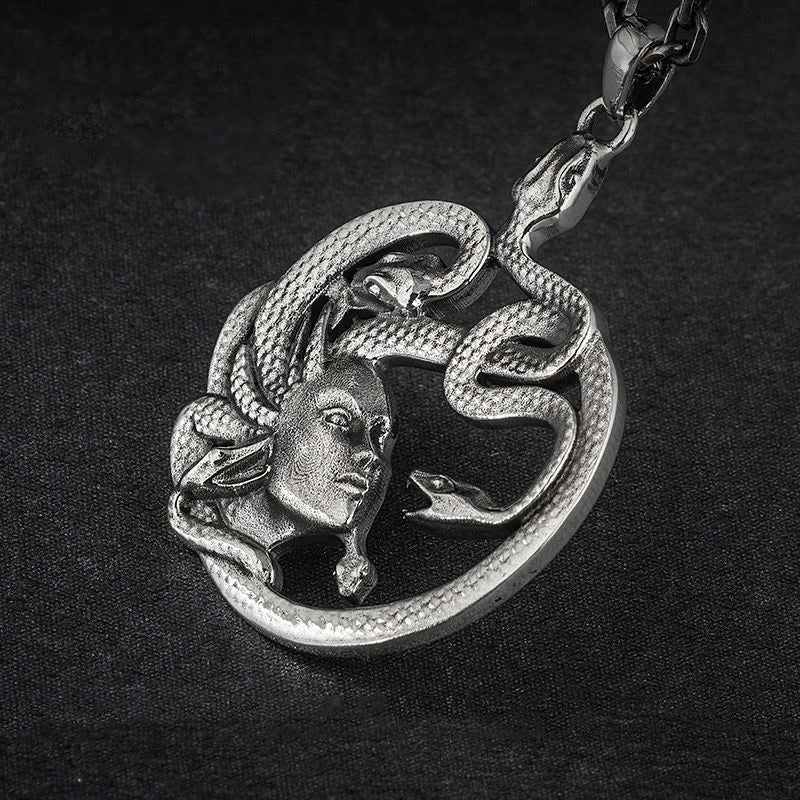 Ancient Greek Mythology Medusa Snake Pendant Necklace - High-Quality Fashion Jewelry for Men and Women, Mythological Amulet Gift