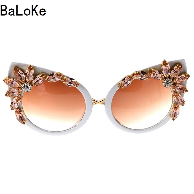 Baroque Rhinestone Cat Eye Sunglasses for Women – Oversize, Cool Fashion Design, Ladies Stylish Sun Glasses