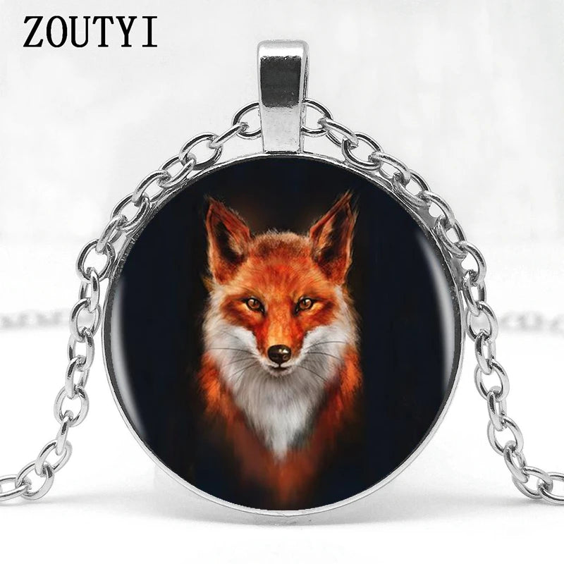 2018/Hot Fox logo pendant necklace handmade resin retro convex round Tibetan silver chain pendant necklace female ornament