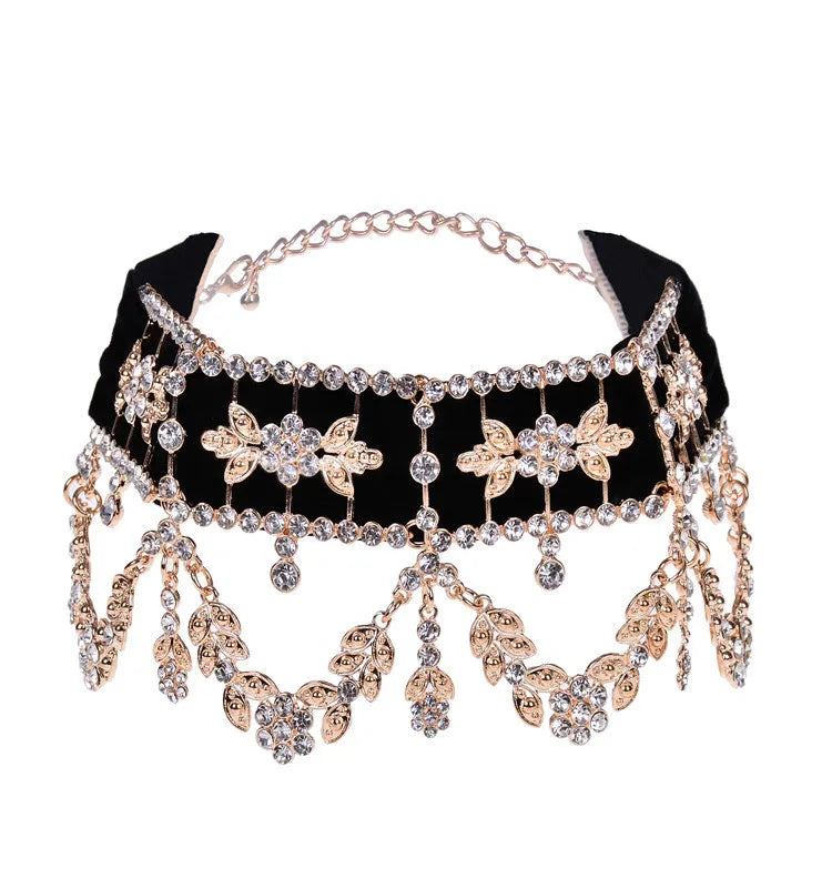 KMVEXO Maxi Rhinestone Flower Choker - Luxury Statement Necklace for Women with Ribbon Collar